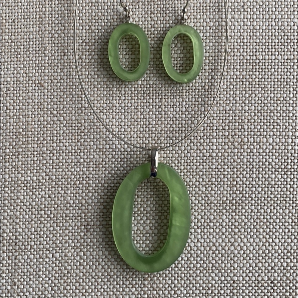 Shell & Resin Necklace/Earring set